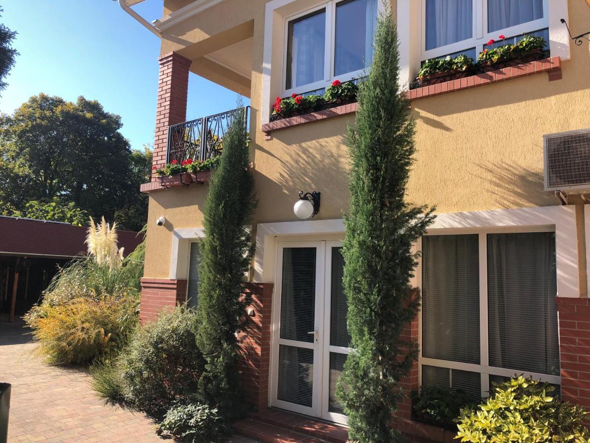 Galeria Apartmanhaz Keszthely Luaran gambar
