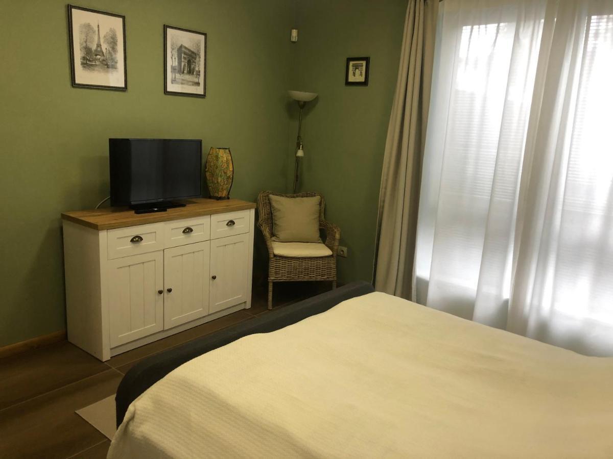 Galeria Apartmanhaz Keszthely Luaran gambar